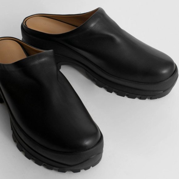 le17septembre Other - le17septembre Black Vibram Sole Clogs